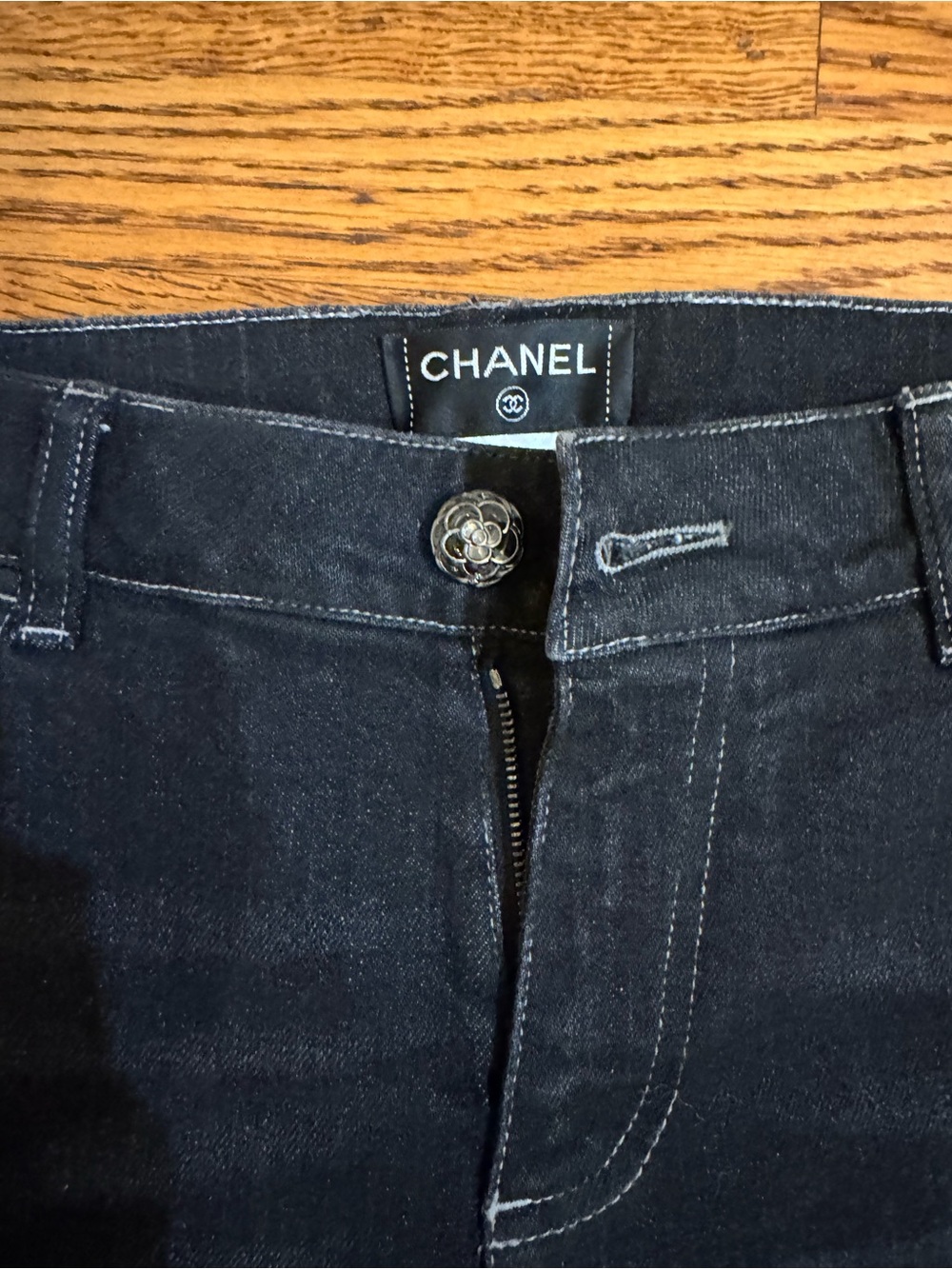 CHANEL Eyelet Hem Zip Ankle Jeans FR 38 - Picture 2 of 8